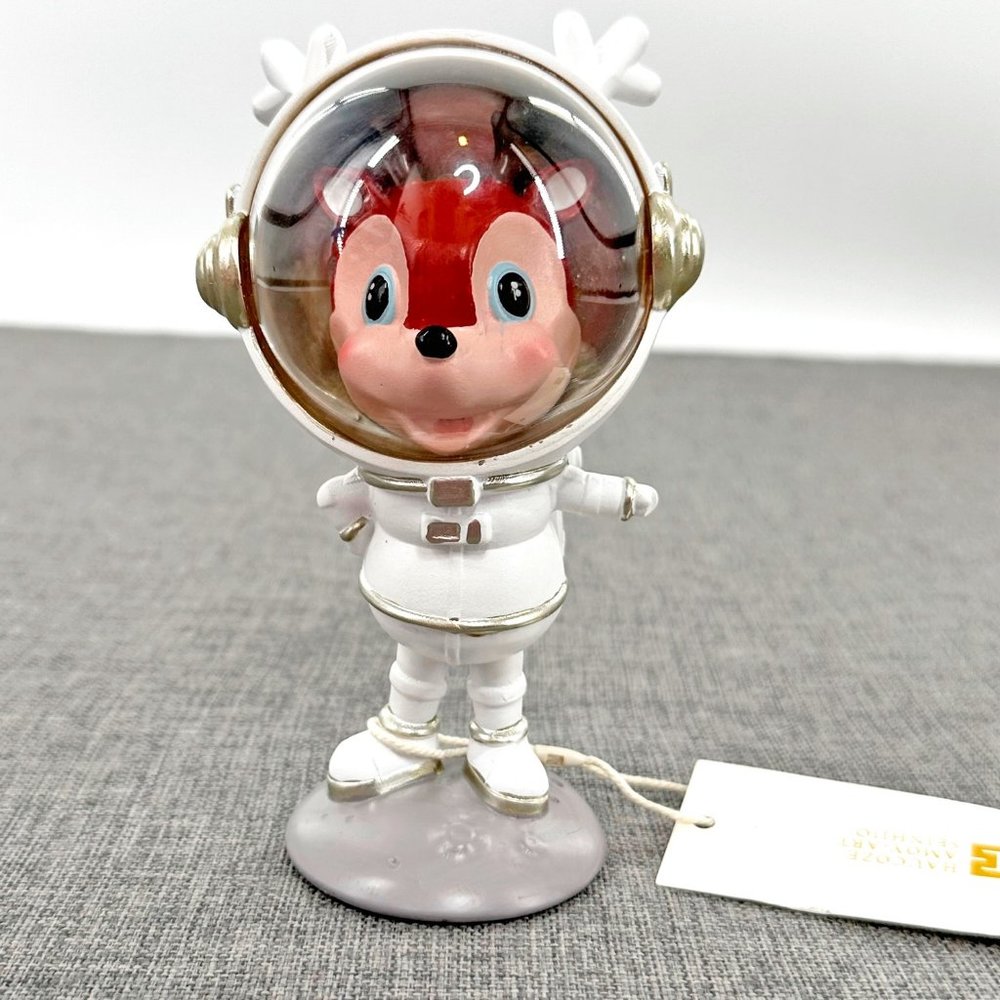 HAUCOZE Astronaut Figurine Decor Statue Spacemen Sculpture Polyresin Home Art
